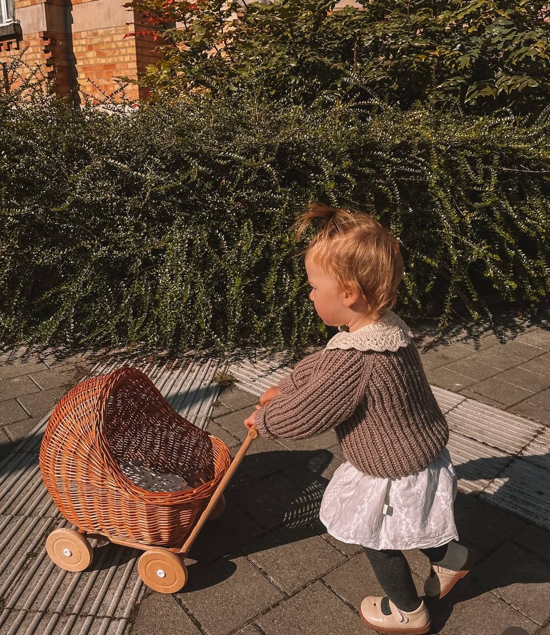 Doll Prams & Strollers
